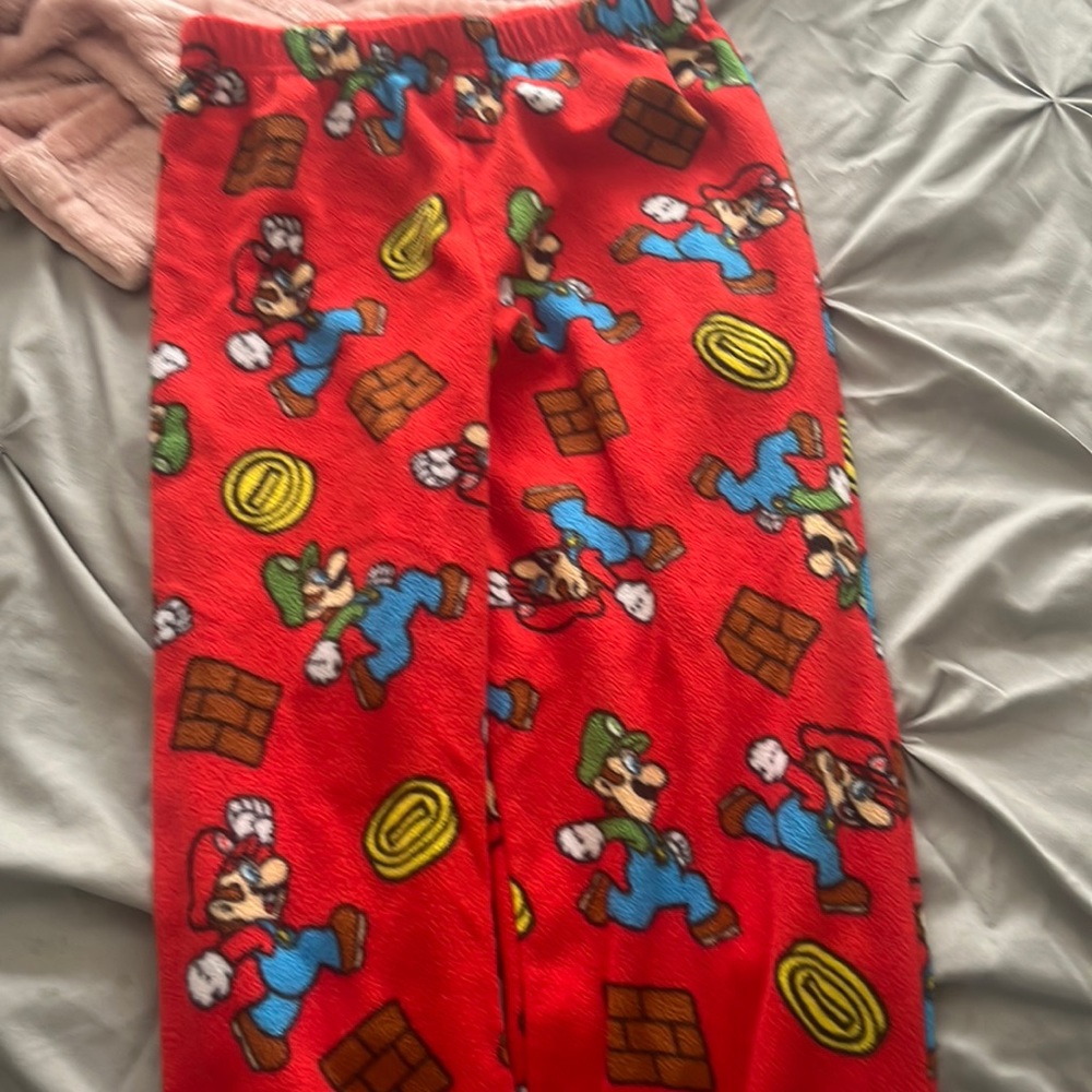 Boy, or a girl, Mario and Luigi, sleep pants size 8 100% polyester